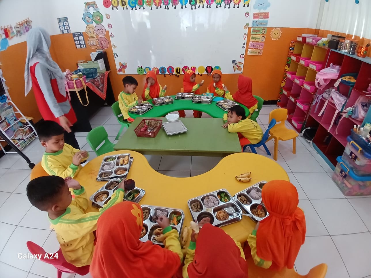 Kegiatan belajar anak di TK Islam Budi Utomo 2
